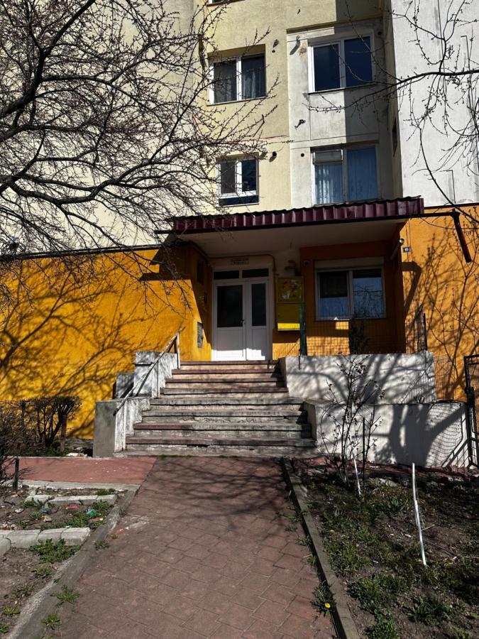 Homely Apartment Suceava Luaran gambar